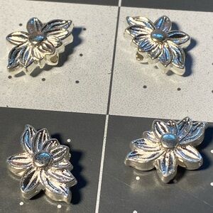 Findings: 4 Lotus beads 16mm x 10mm